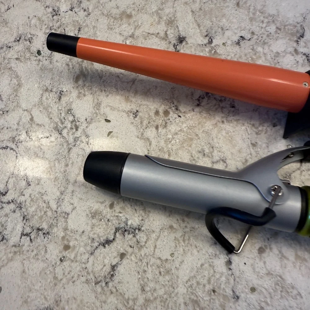 Bundle of two Curling‎ irons.- travel bed head &  Remington wand hair tools